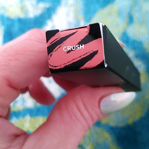 Dominique Creamy Full & Define Lip Liner in Crush - Picture 4 of 4